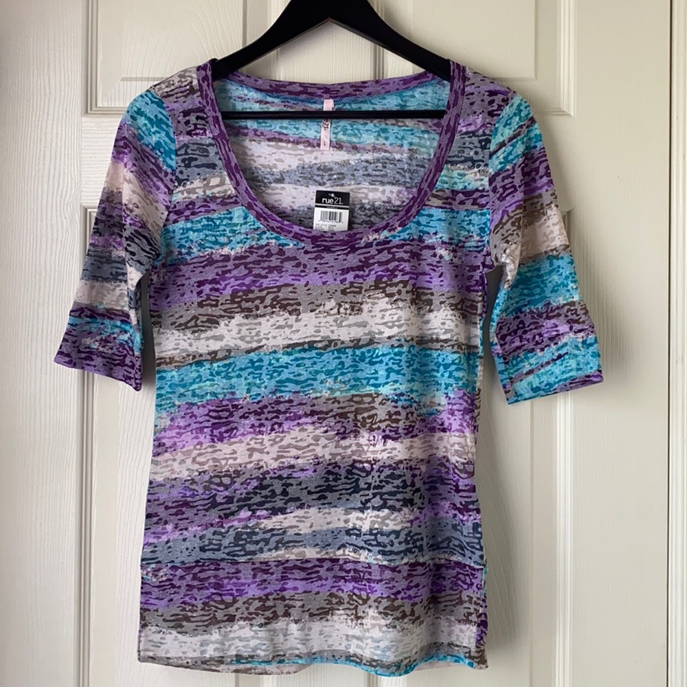 Rue21 Purple/Teal/Black/White Scoop Neck Top